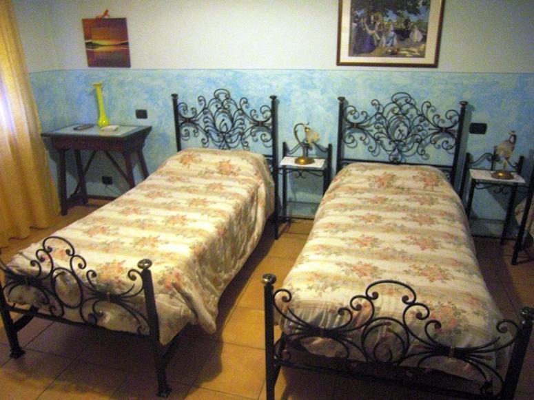 Albergo Abanyta Turin Bilik gambar